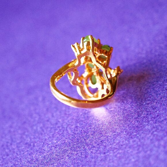 Vintage 1980s Jade Gemstone Cocktail Ring, Size 5 - Picture 4 of 4